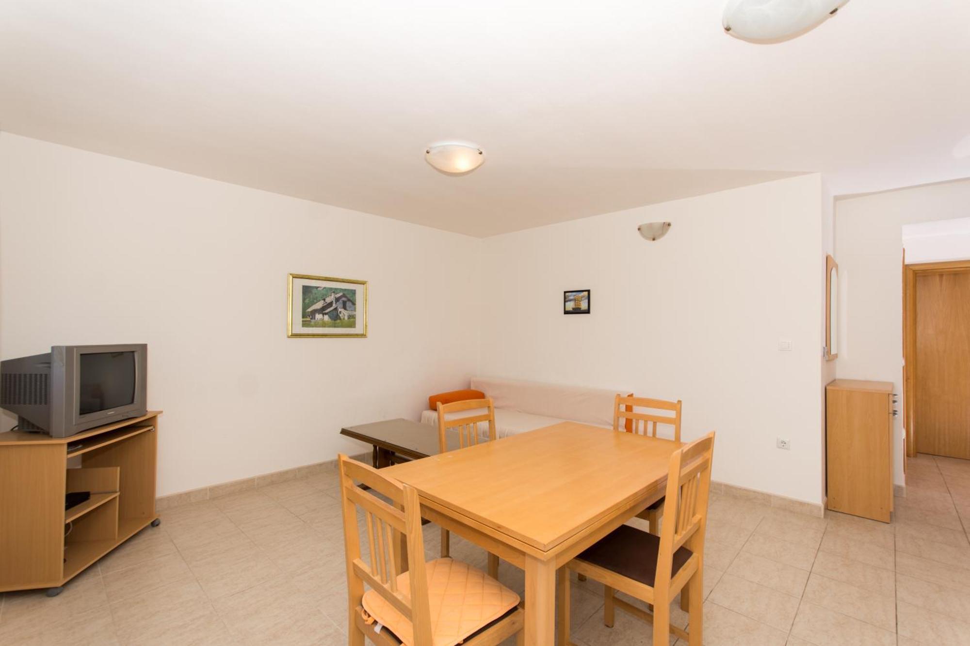 Apartments Marinana Ražanj Buitenkant foto